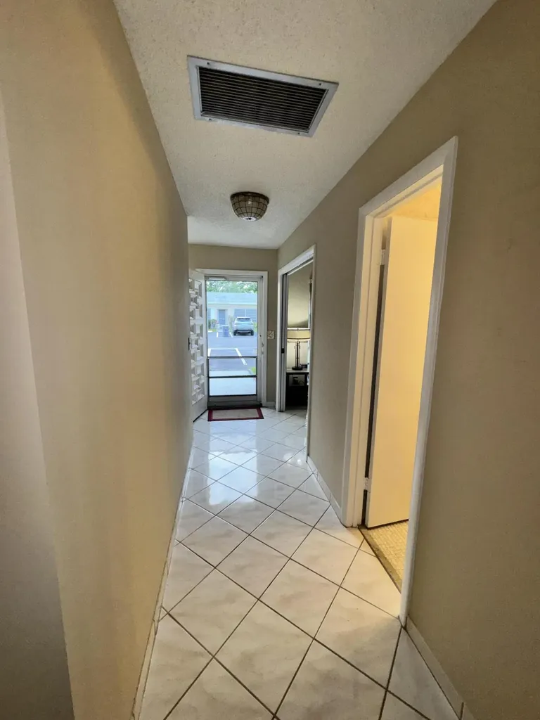 13731 Flora Place Delray Beach FL 33484