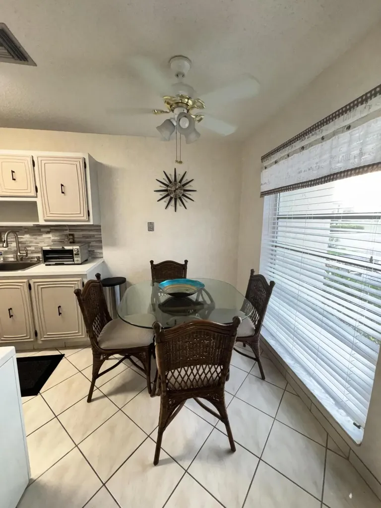 13731 Flora Place Delray Beach FL 33484
