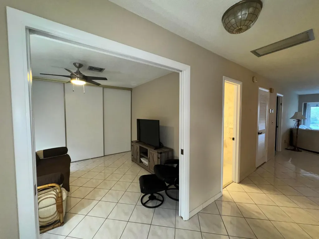 13731 Flora Place Delray Beach FL 33484
