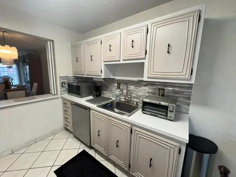 13731 Flora Place Delray Beach FL 33484
