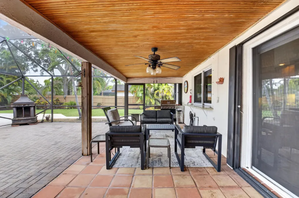 18232 104th Terrace S Boca Raton FL 33498