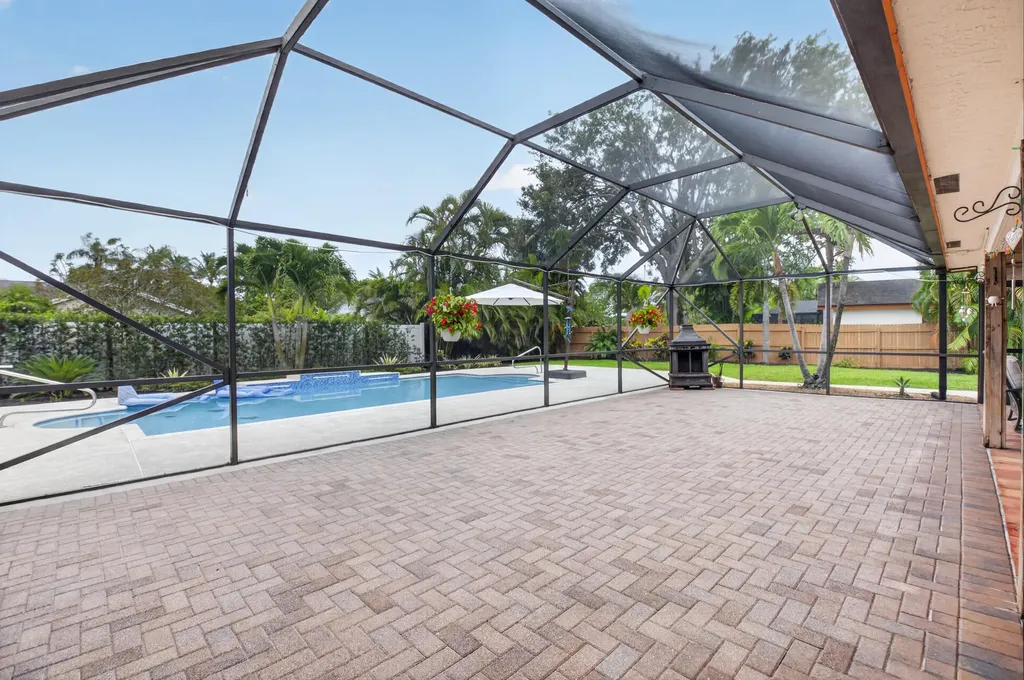 18232 104th Terrace S Boca Raton FL 33498