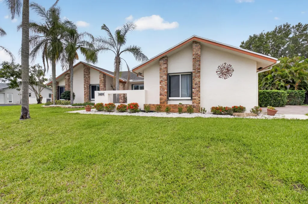 18232 104th Terrace S Boca Raton FL 33498