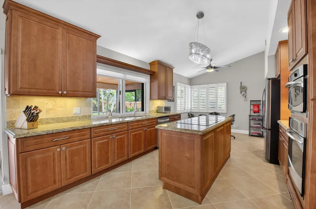 18232 104th Terrace S Boca Raton FL 33498