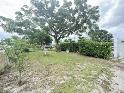 1185 Alto Road Lake Worth FL 33462