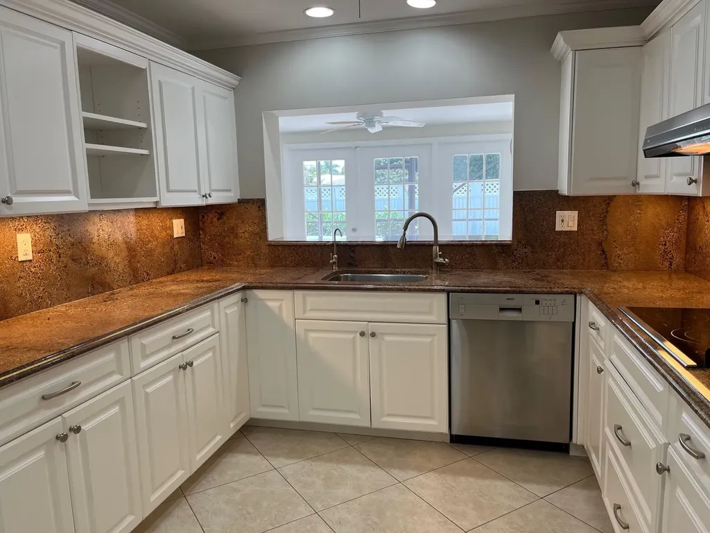 1288 SW 7th Street Boca Raton FL 33486