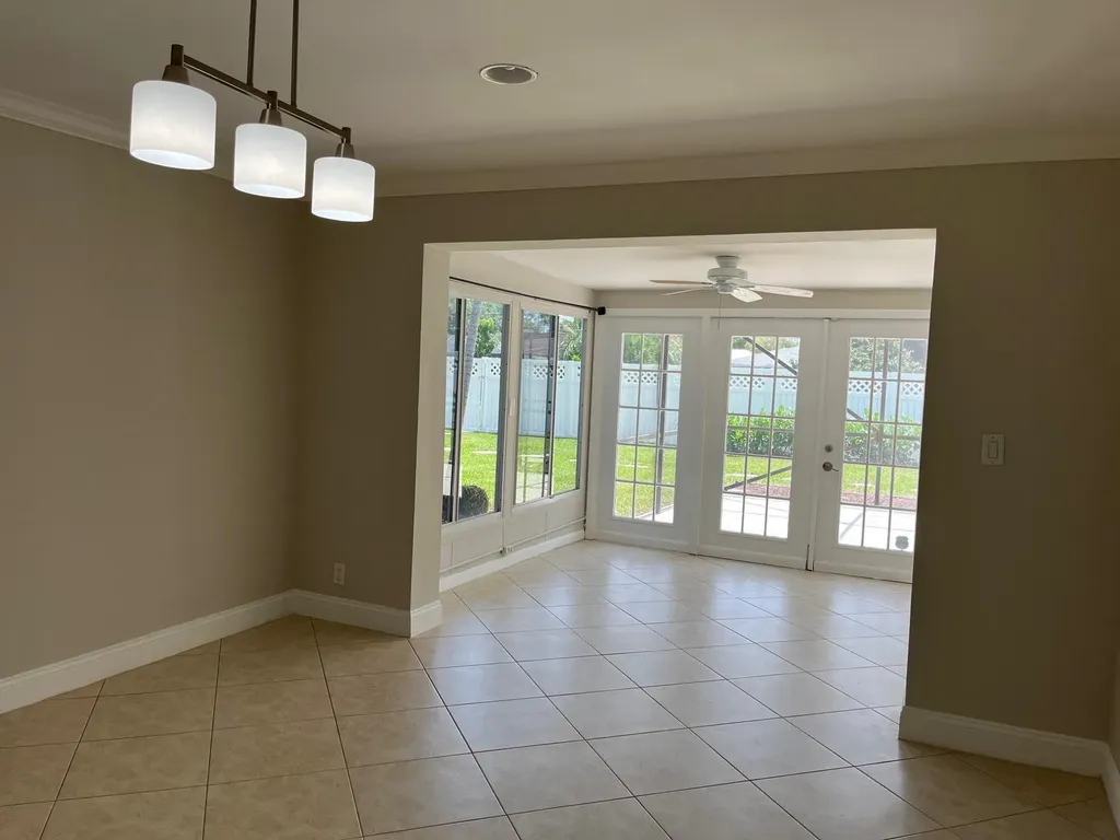 1288 SW 7th Street Boca Raton FL 33486