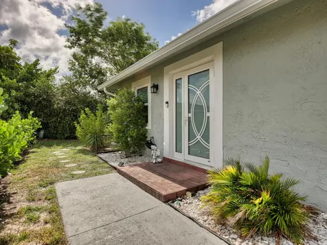 7581 Deuce Lane Greenacres FL 33467