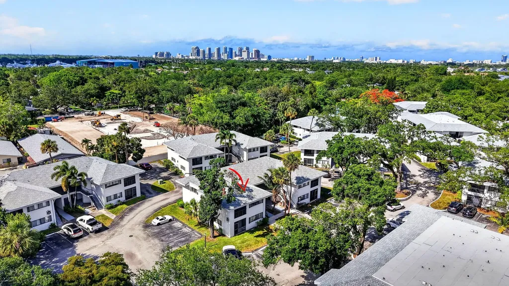 2550 SW 18th Terrace Fort Lauderdale FL 33315