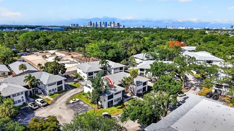 2550 SW 18th Terrace Fort Lauderdale FL 33315