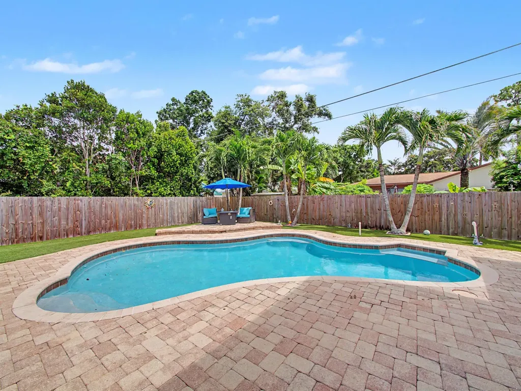 4868 Canal Drive Lake Worth FL 33463