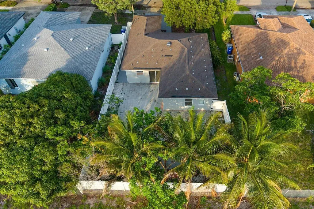 1561 NW 7th Lane Pompano Beach FL 33060