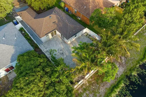 1561 NW 7th Lane Pompano Beach FL 33060