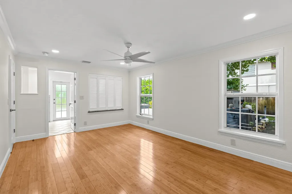 4610 Pinetree Drive Delray Beach FL 33445