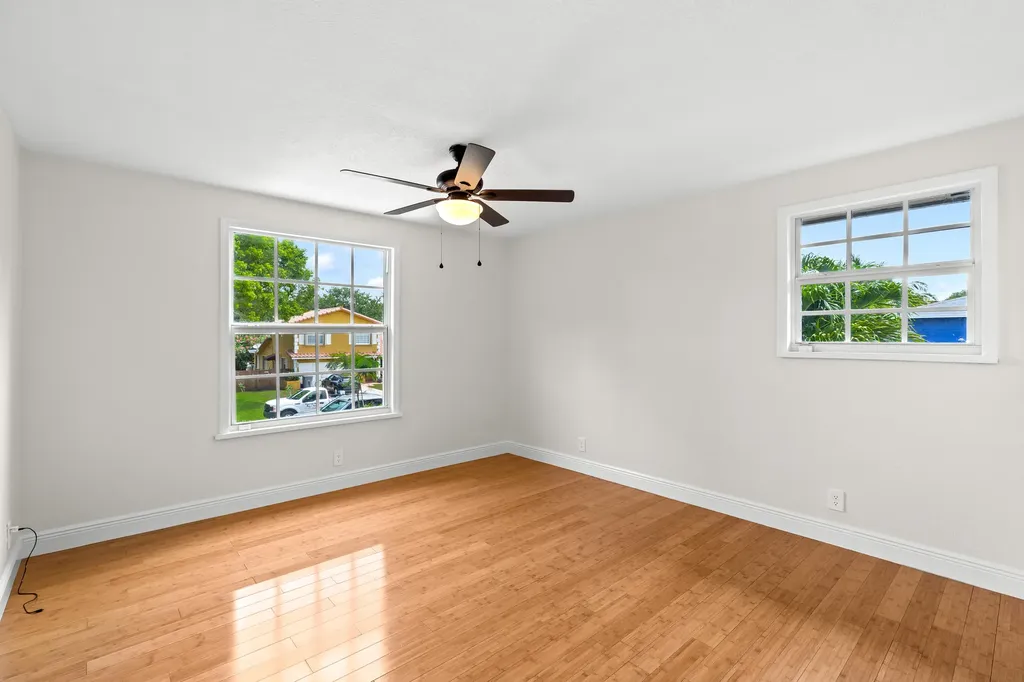 4610 Pinetree Drive Delray Beach FL 33445