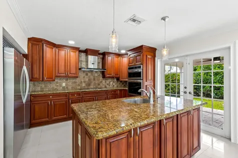 4610 Pinetree Drive Delray Beach FL 33445