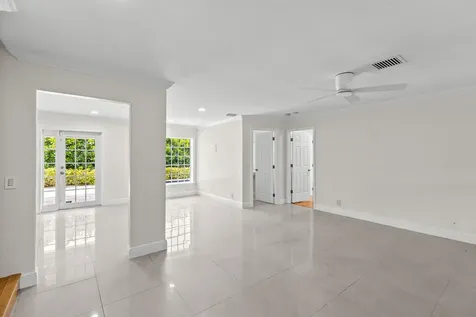 4610 Pinetree Drive Delray Beach FL 33445