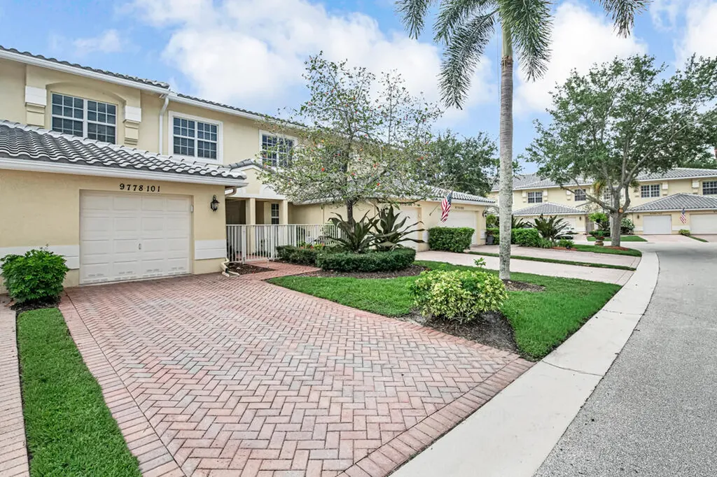 9778 Bowline West Palm Beach FL 33411
