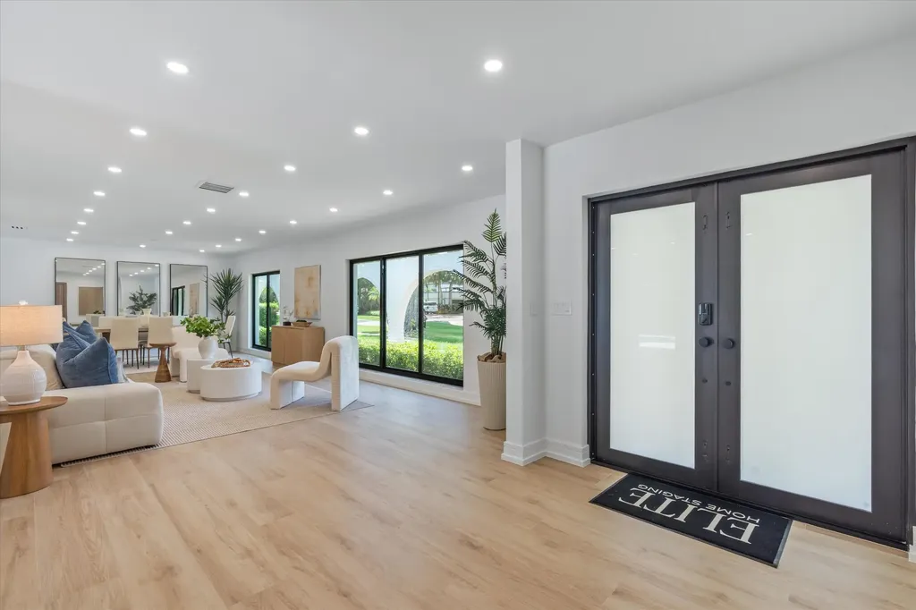6749 S Grande Drive Boca Raton FL 33433