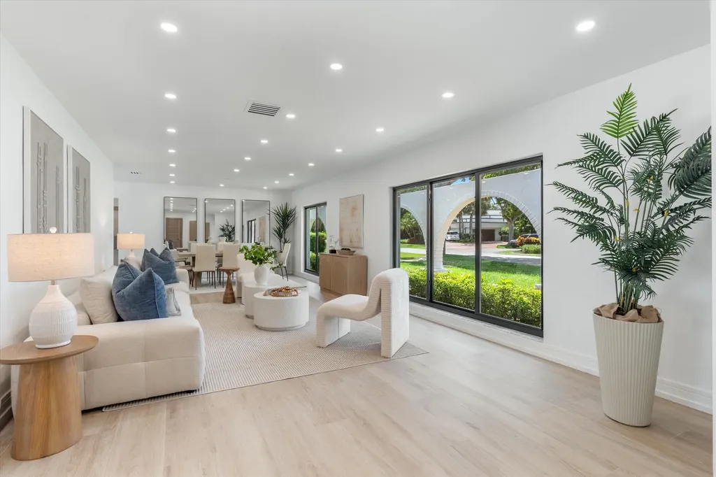 6749 S Grande Drive Boca Raton FL 33433