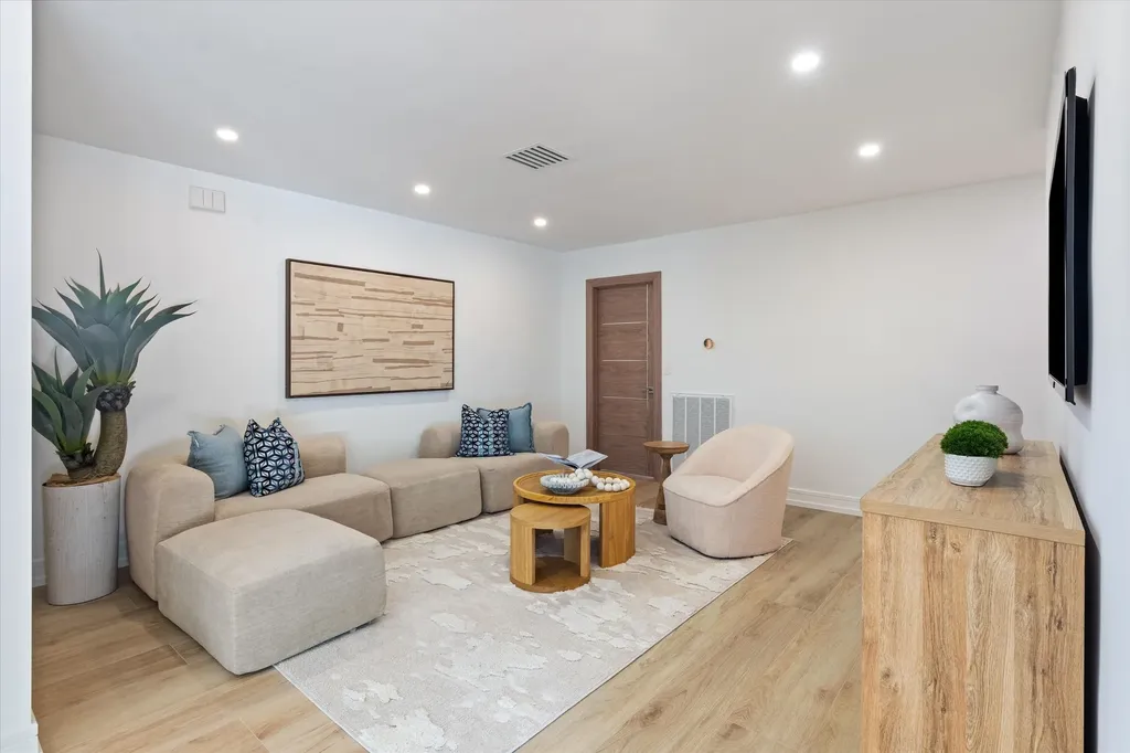 6749 S Grande Drive Boca Raton FL 33433