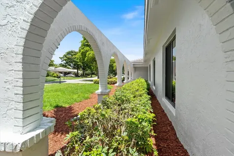 6749 S Grande Drive Boca Raton FL 33433