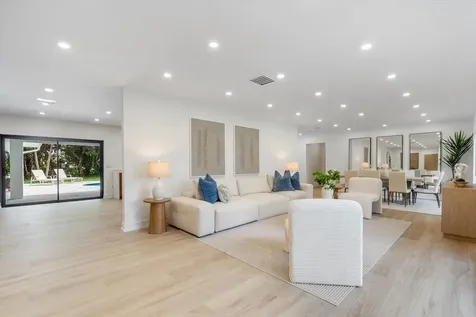6749 S Grande Drive Boca Raton FL 33433
