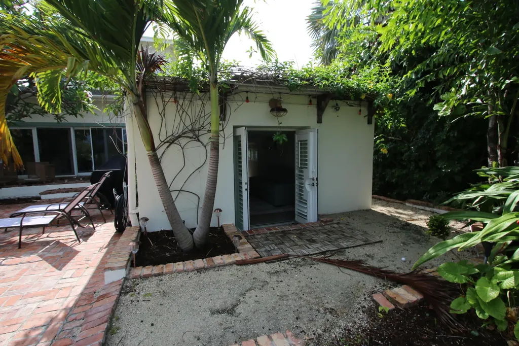 506 N Lakeside Drive Lake Worth Beach FL 33460
