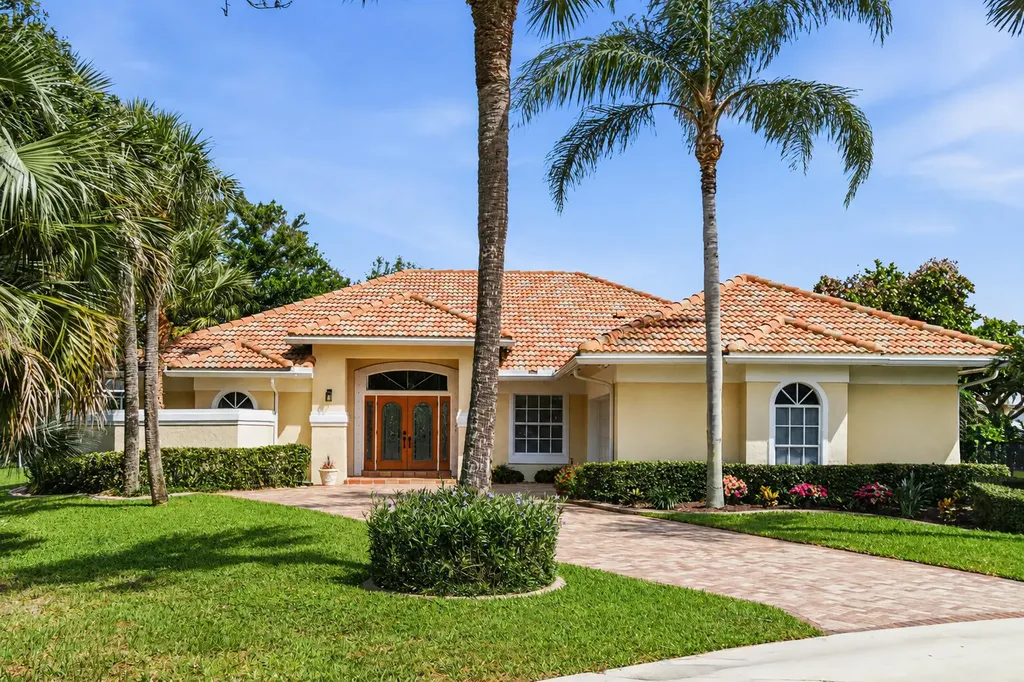 9352 SE Mystic Cove Terrace SE Hobe Sound FL 33455