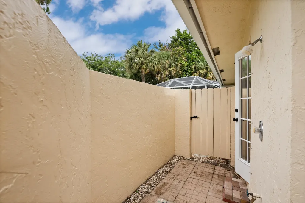 9352 SE Mystic Cove Terrace SE Hobe Sound FL 33455