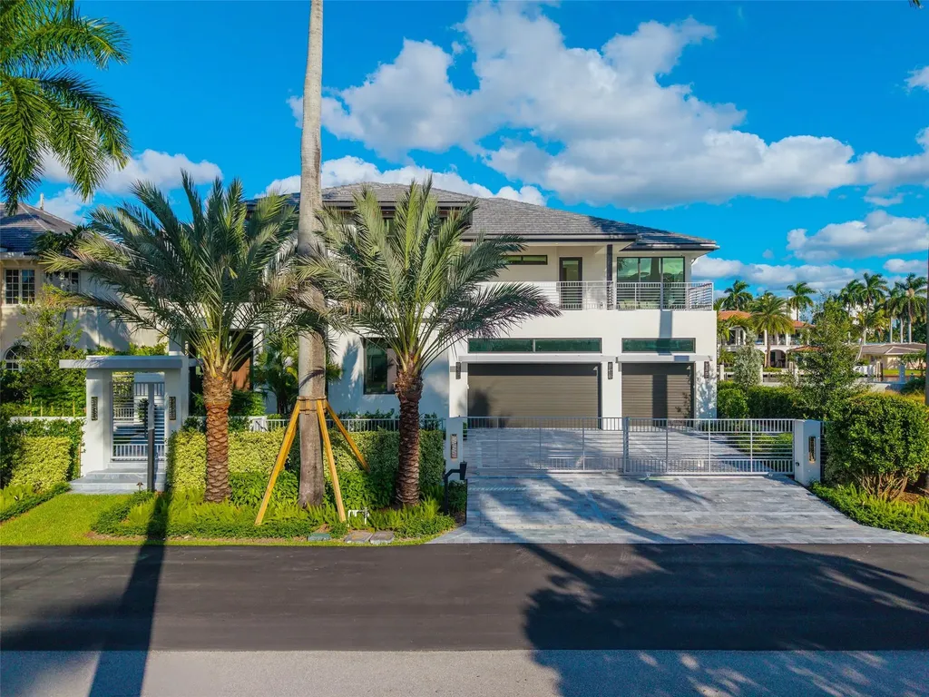 24 Fiesta Way Fort Lauderdale FL 33301