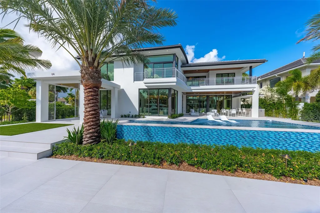 24 Fiesta Way Fort Lauderdale FL 33301