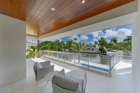 24 Fiesta Way Fort Lauderdale FL 33301