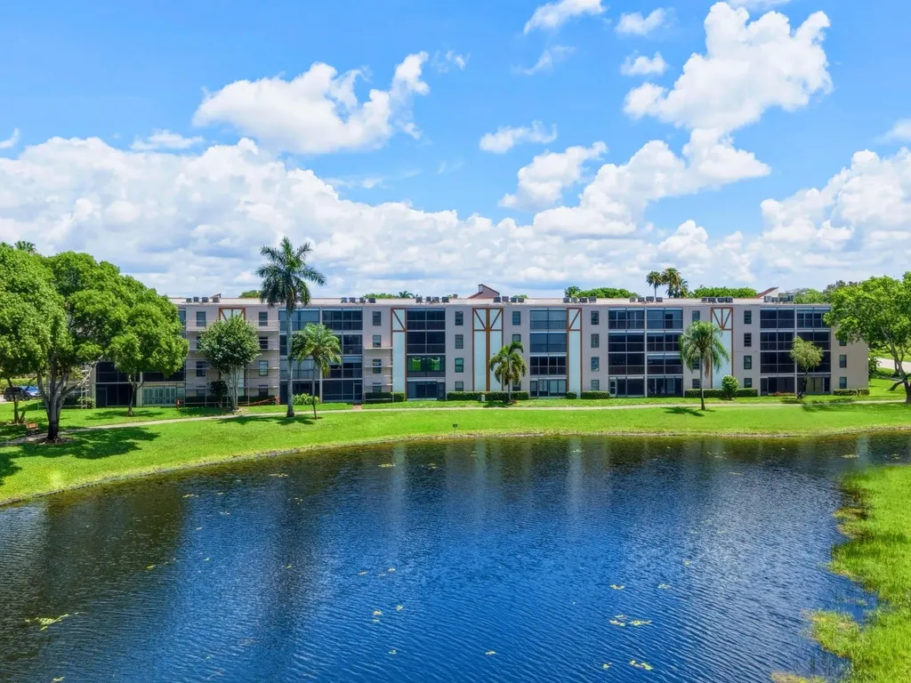 7280 Amberly Lane Delray Beach FL 33446