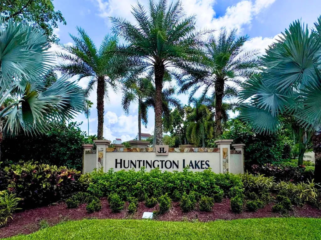 7280 Amberly Lane Delray Beach FL 33446