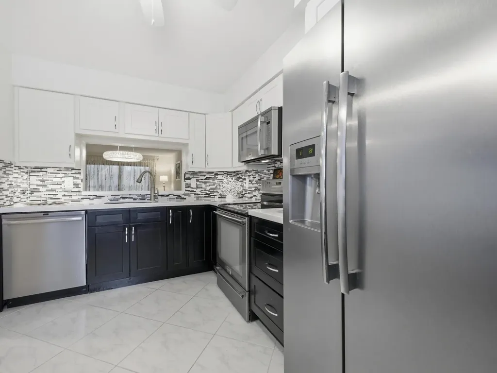 7280 Amberly Lane Delray Beach FL 33446