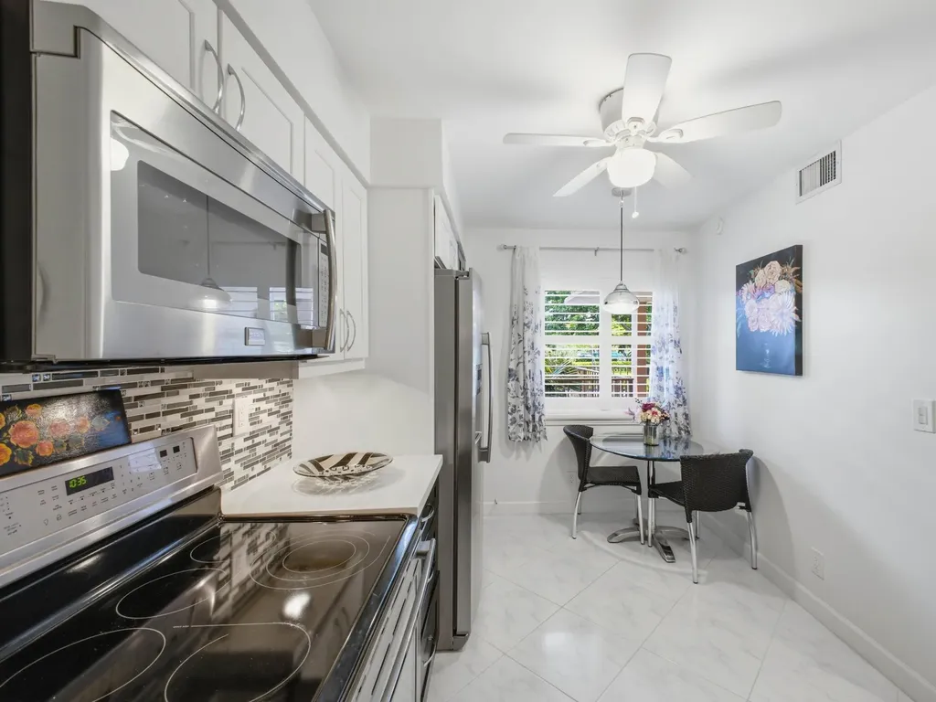 7280 Amberly Lane Delray Beach FL 33446