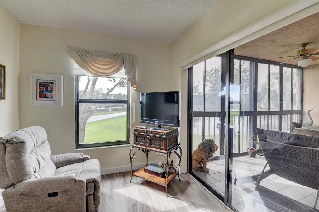 7280 Amberly Lane Delray Beach FL 33446