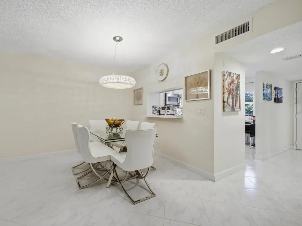 7280 Amberly Lane Delray Beach FL 33446