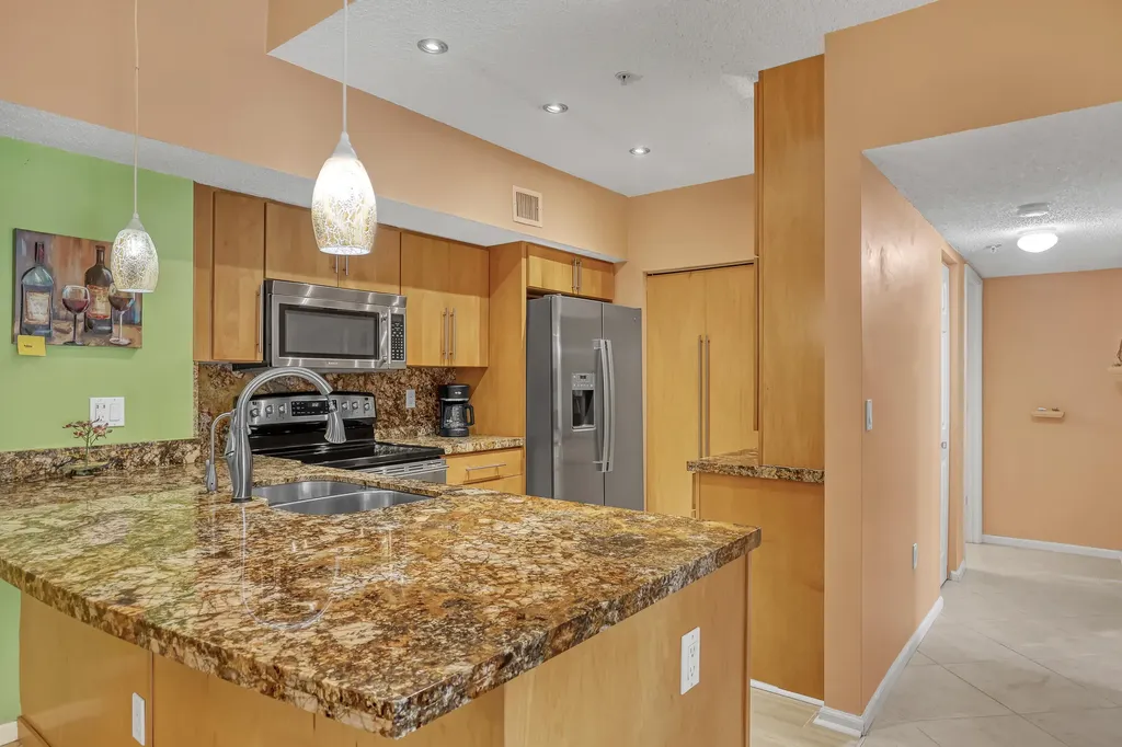278 Village Boulevard Tequesta FL 33469
