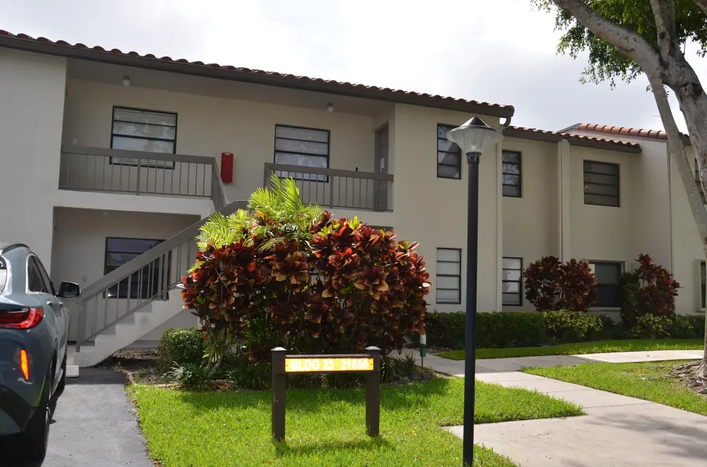 21656 Juego Circle S Boca Raton FL 33433