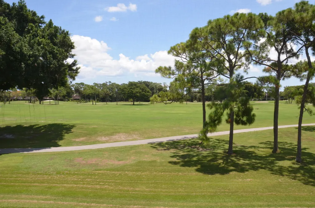21656 Juego Circle S Boca Raton FL 33433