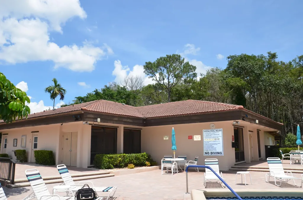 21656 Juego Circle S Boca Raton FL 33433