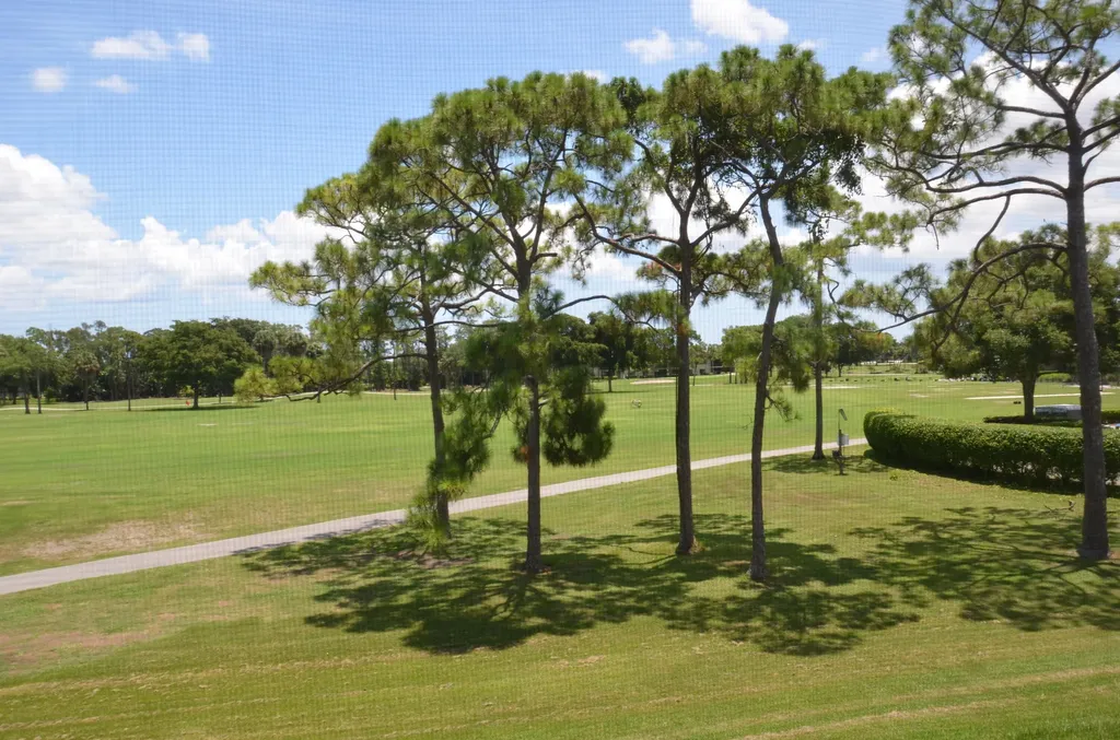 21656 Juego Circle S Boca Raton FL 33433
