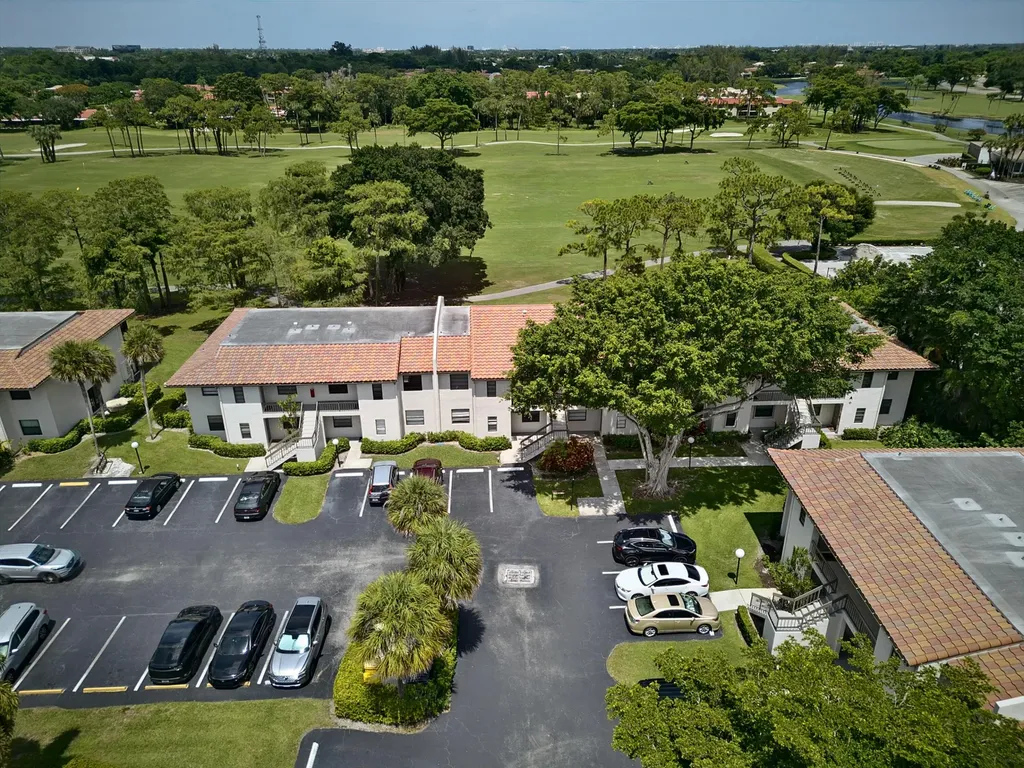 21656 Juego Circle S Boca Raton FL 33433