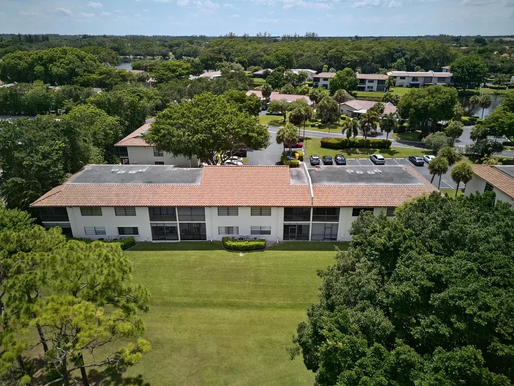 21656 Juego Circle S Boca Raton FL 33433