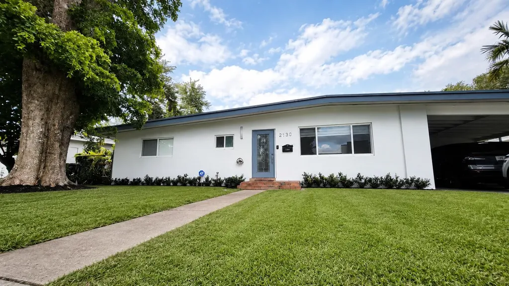 2130 NE 191st Drive North Miami Beach FL 33179