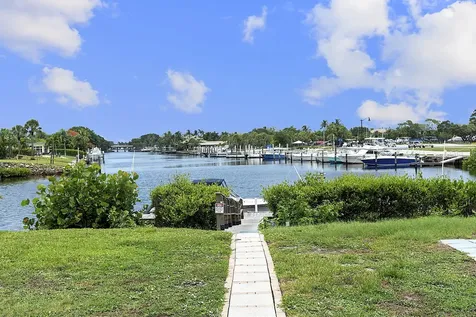 725 Hummingbird Way North Palm Beach FL 33408