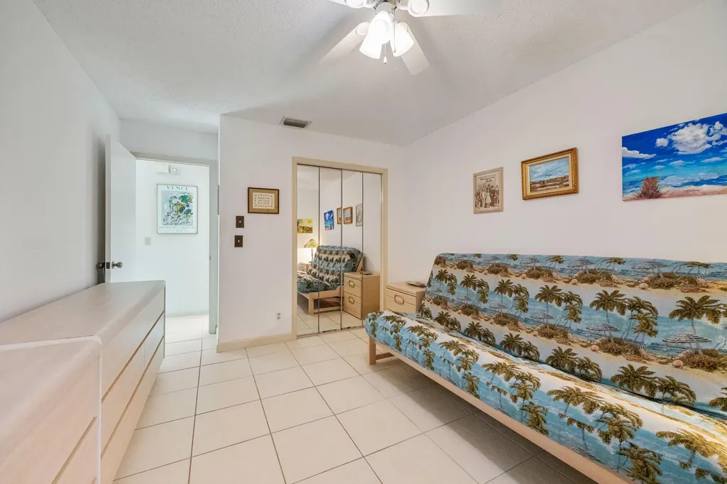 22 Ridge Pointe Drive Boynton Beach FL 33435