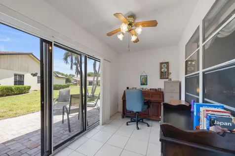 22 Ridge Pointe Drive Boynton Beach FL 33435